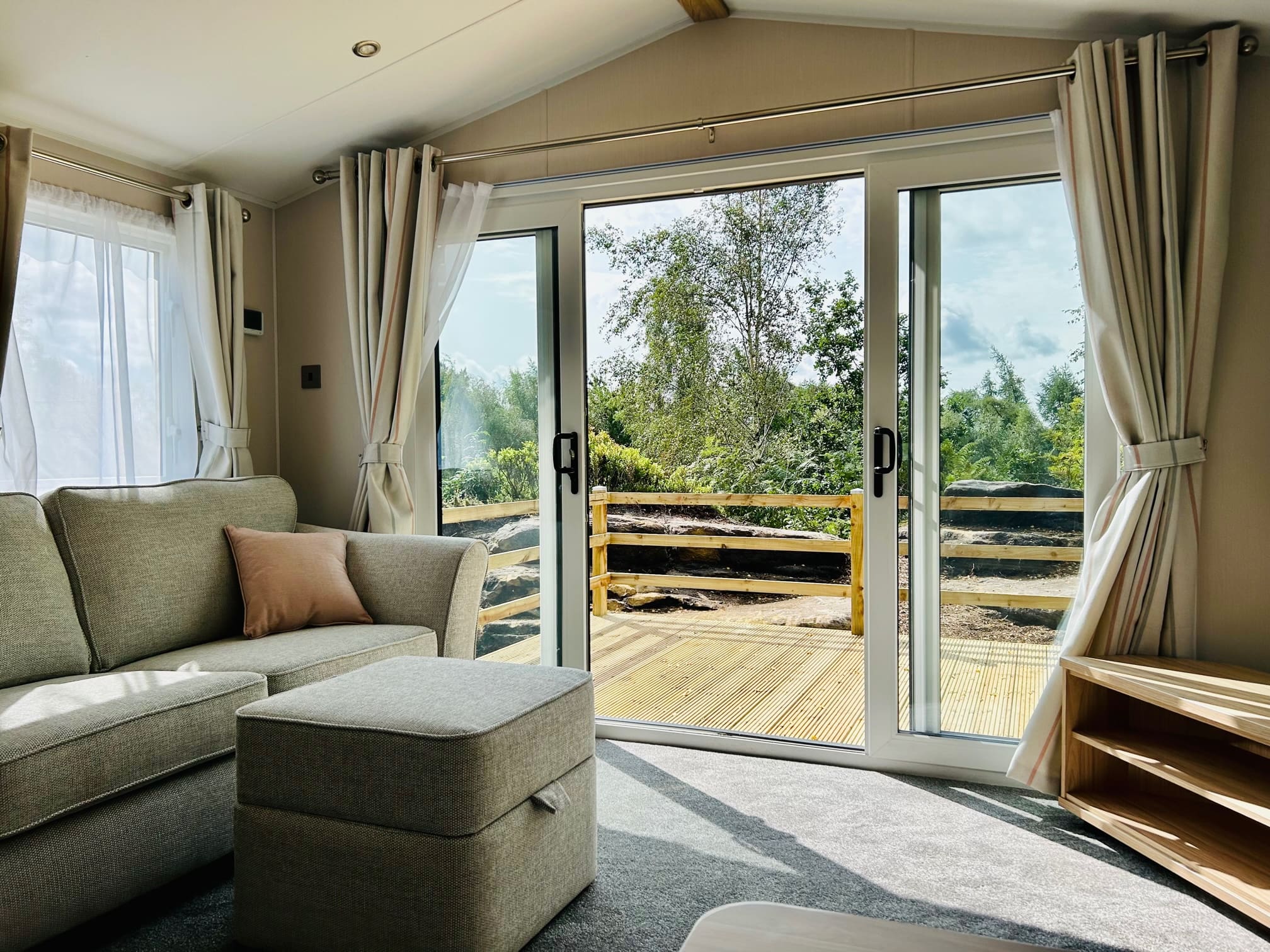 Willerby Manor 14 The Woodlands Caravans For Sale